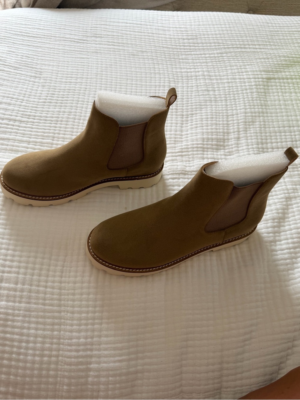 Oasis Society Gianna Khaki Chelsea Boots in Khaki - Casual Slip-On Ankle Boot